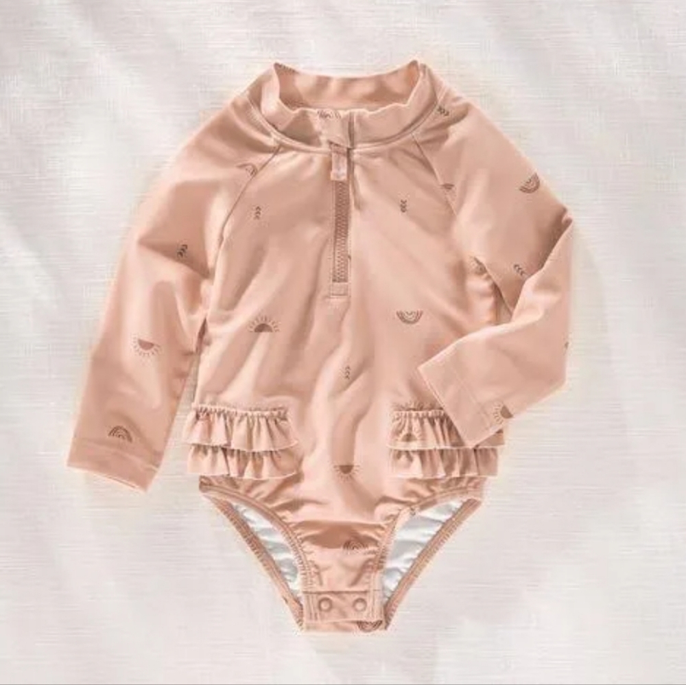 NWT Carter's